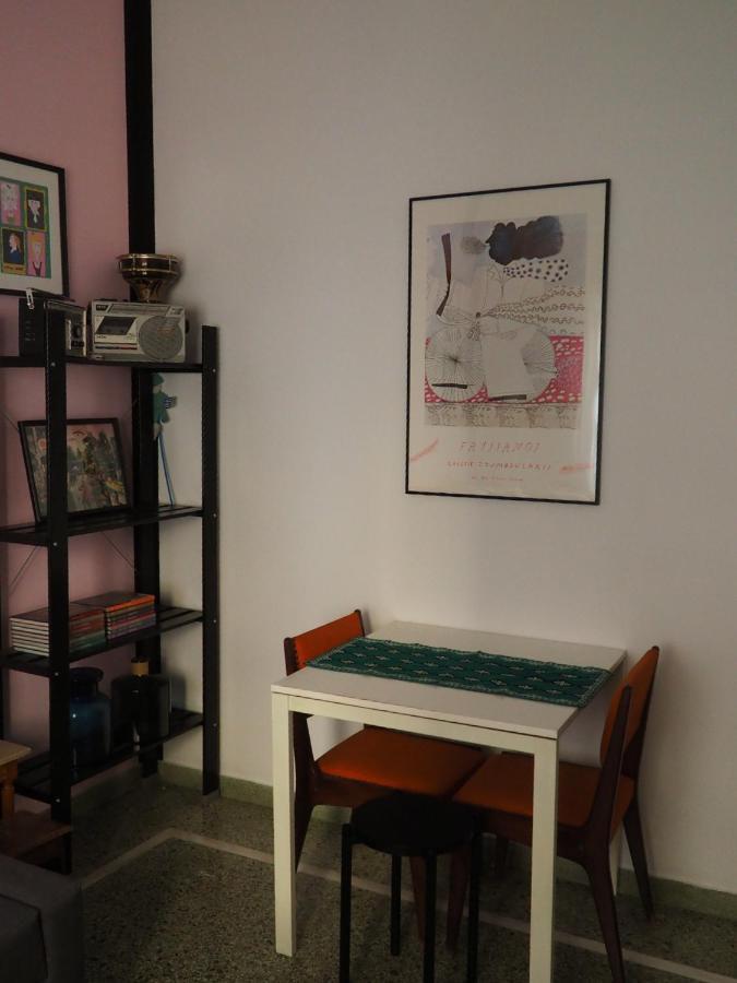 Mimadart Pop-Up Gallery Apartment พีเรียส ภายนอก รูปภาพ